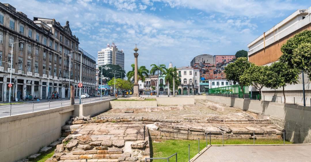 Descubra os Segredos da Revitalização da Pequena África no Centro